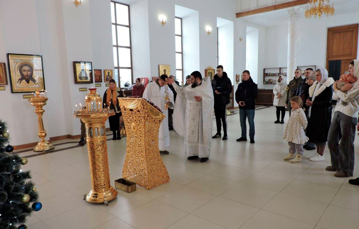Рождество в храме святой Царицы Александры в Гюмри