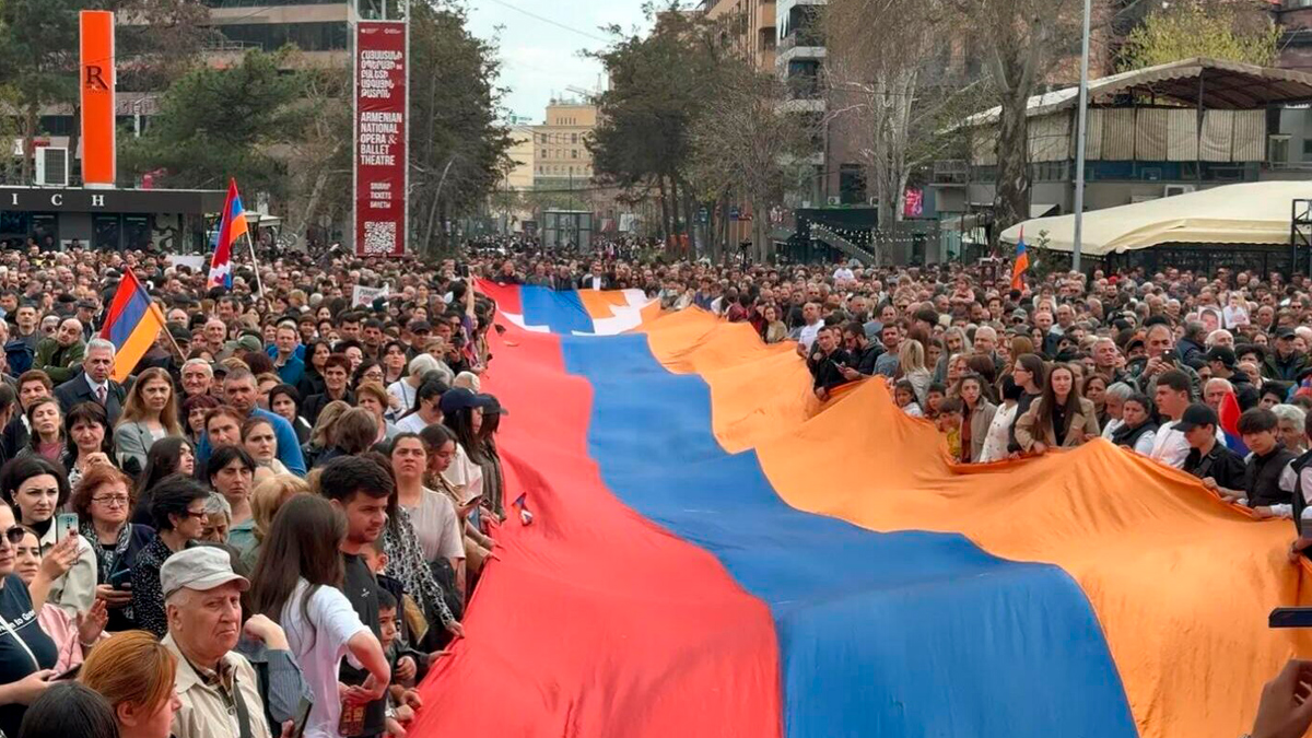 На площади Свободы в Ереване прошел митинг в защиту прав жителей Арцаха