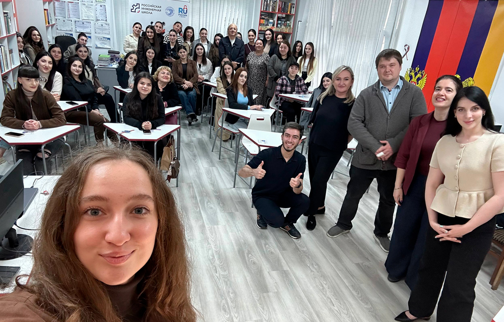 Педагогическая экспедиция преподавателей РУДН завершилась в Иджеване